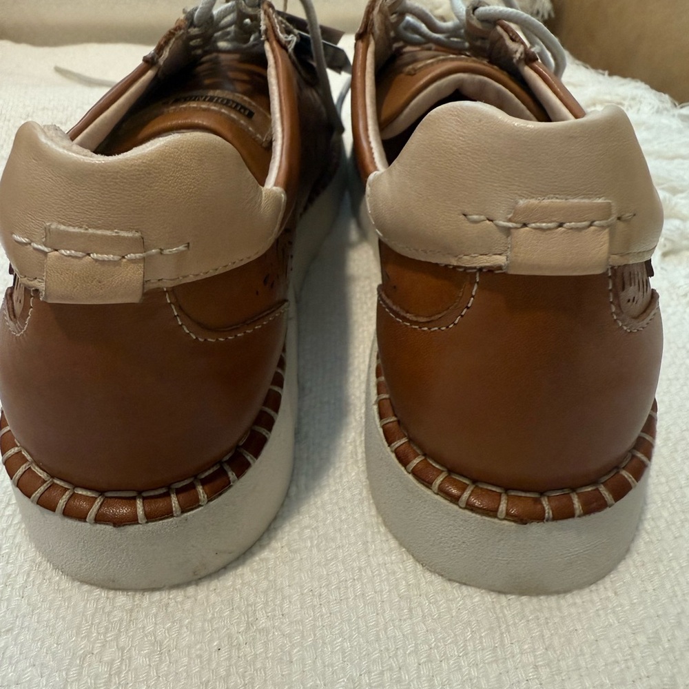PIKOLINOS  NWT lightweight leather trainers - Picture 4 of 14